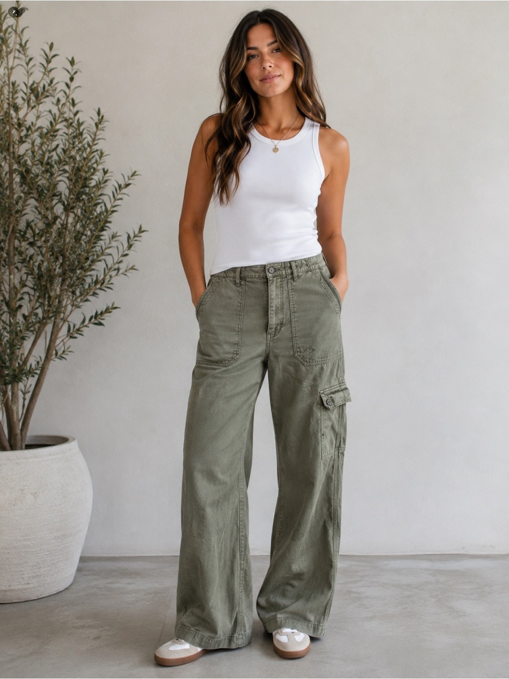 FRAME cargo green wide legged khakis with 2 large front pockets